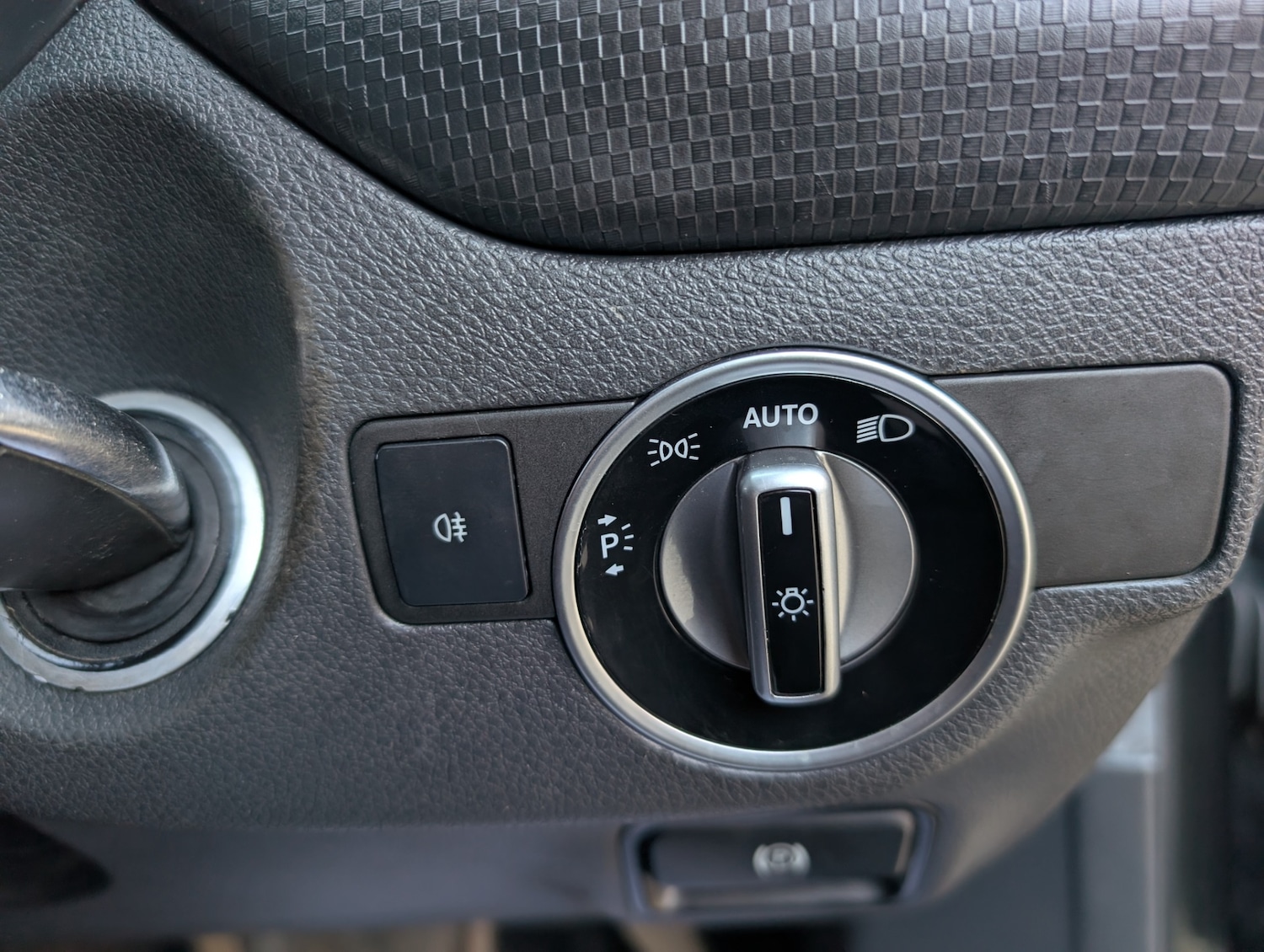 Used Mercedes-Benz A-Class 2014 for sale - 76894870: Photo 16