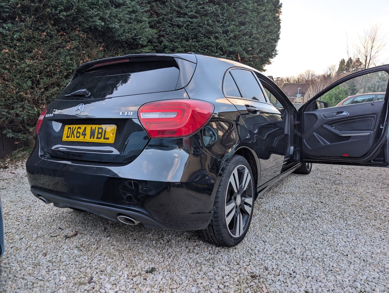 Used Mercedes-Benz A-Class 2014 for sale - 76894870: Photo 3