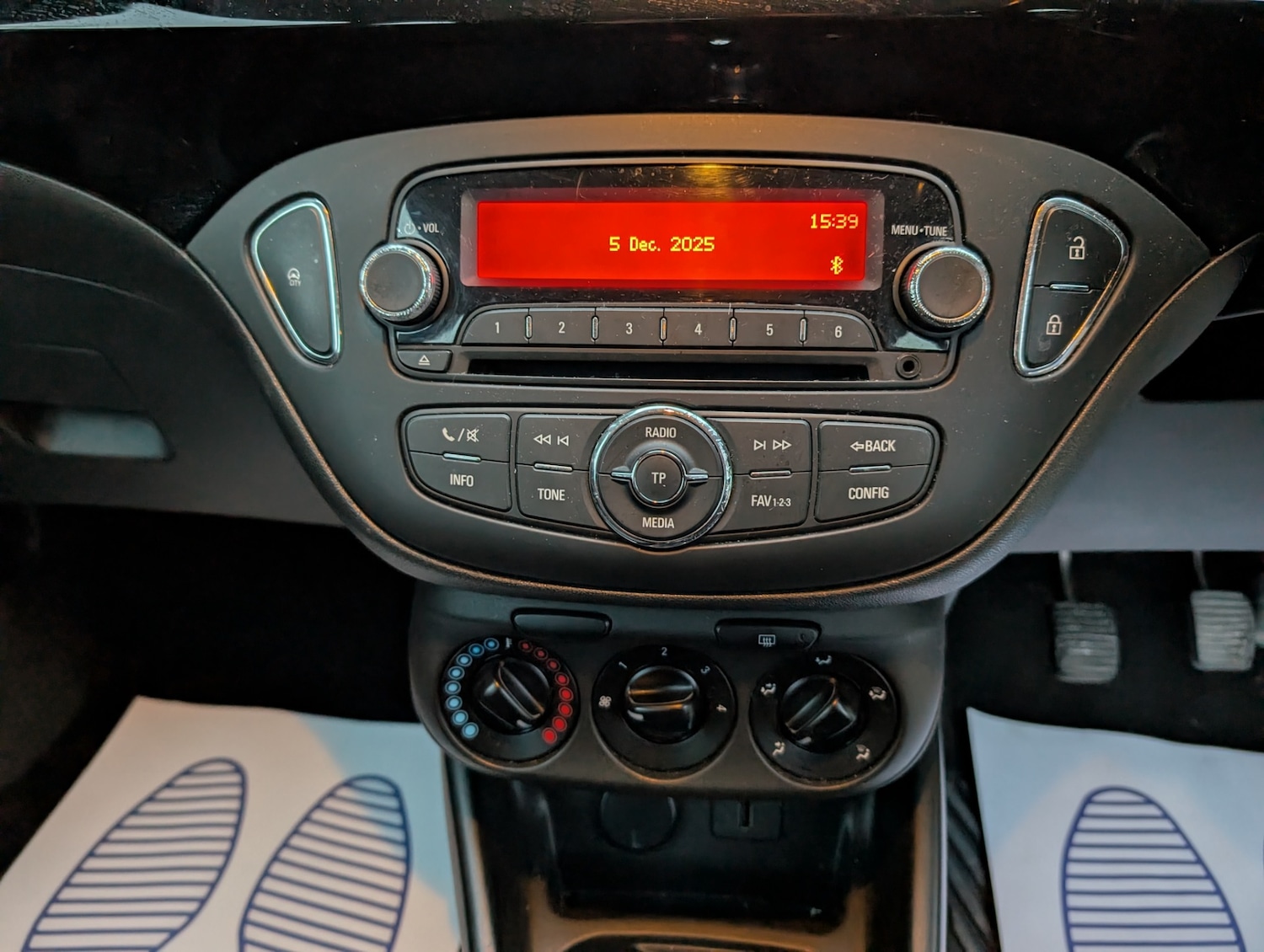 Used Vauxhall Corsa 2015 for sale - 76845081: Photo 20