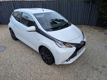 Used Toyota AYGO 2018 for sale - 76664600: Photo