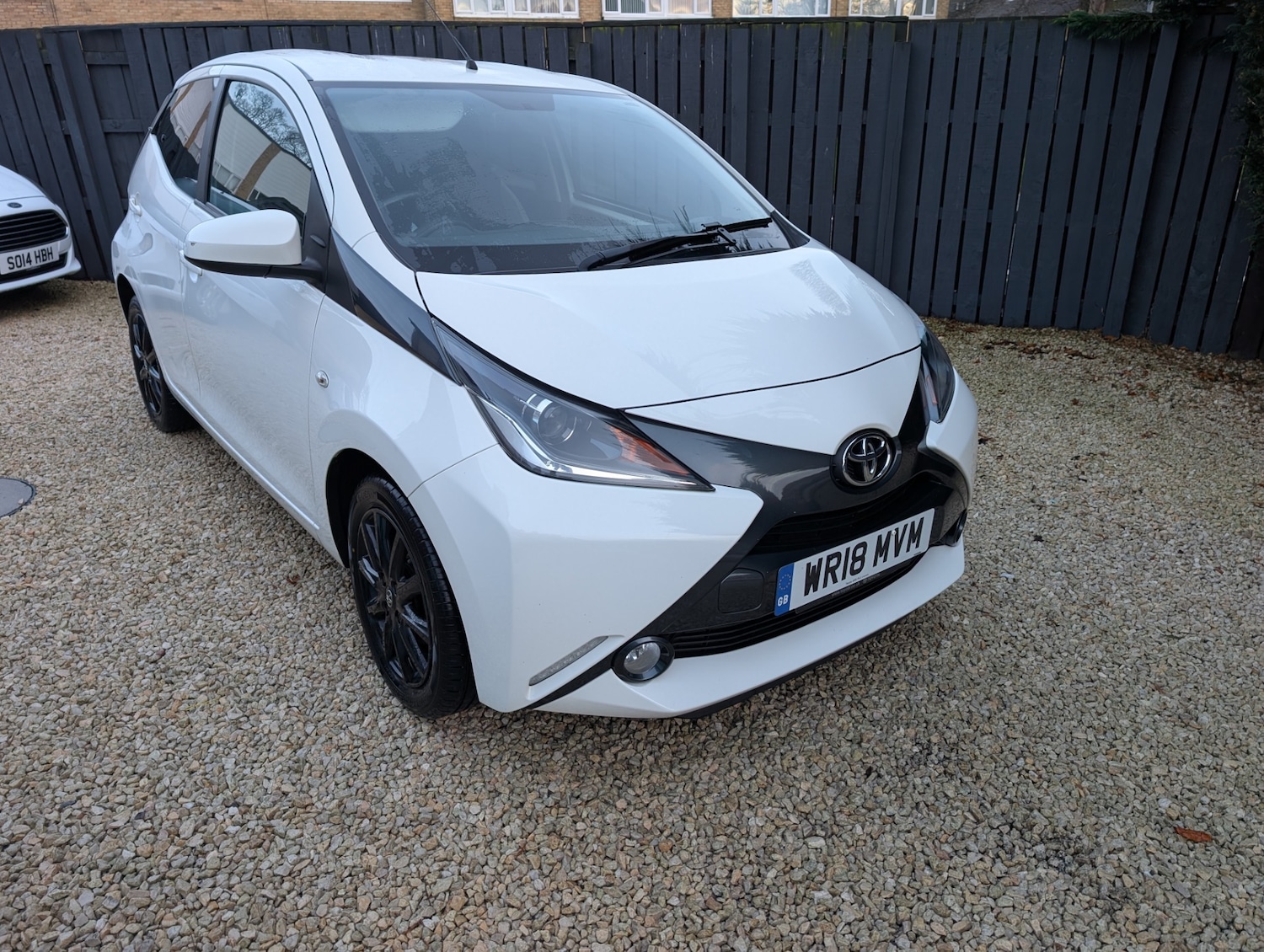 Used Toyota AYGO 2018 for sale - 76664600: Photo 2