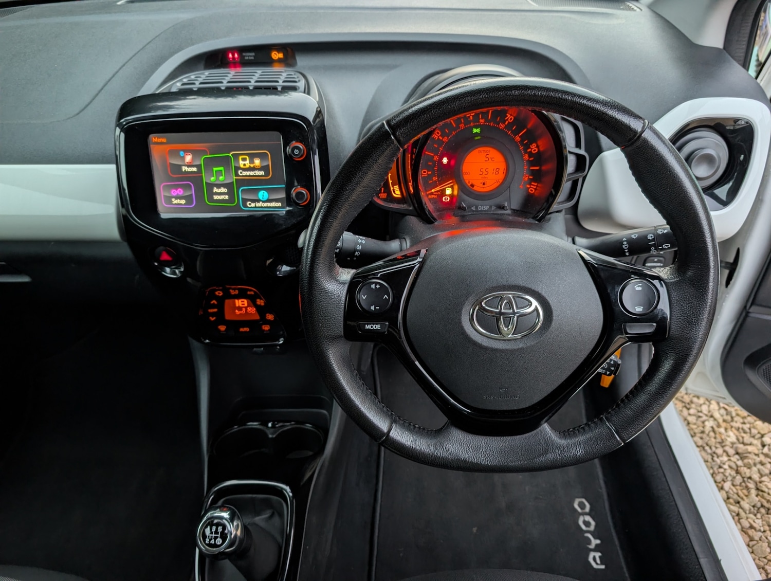 Used Toyota AYGO 2018 for sale - 76664600: Photo 20