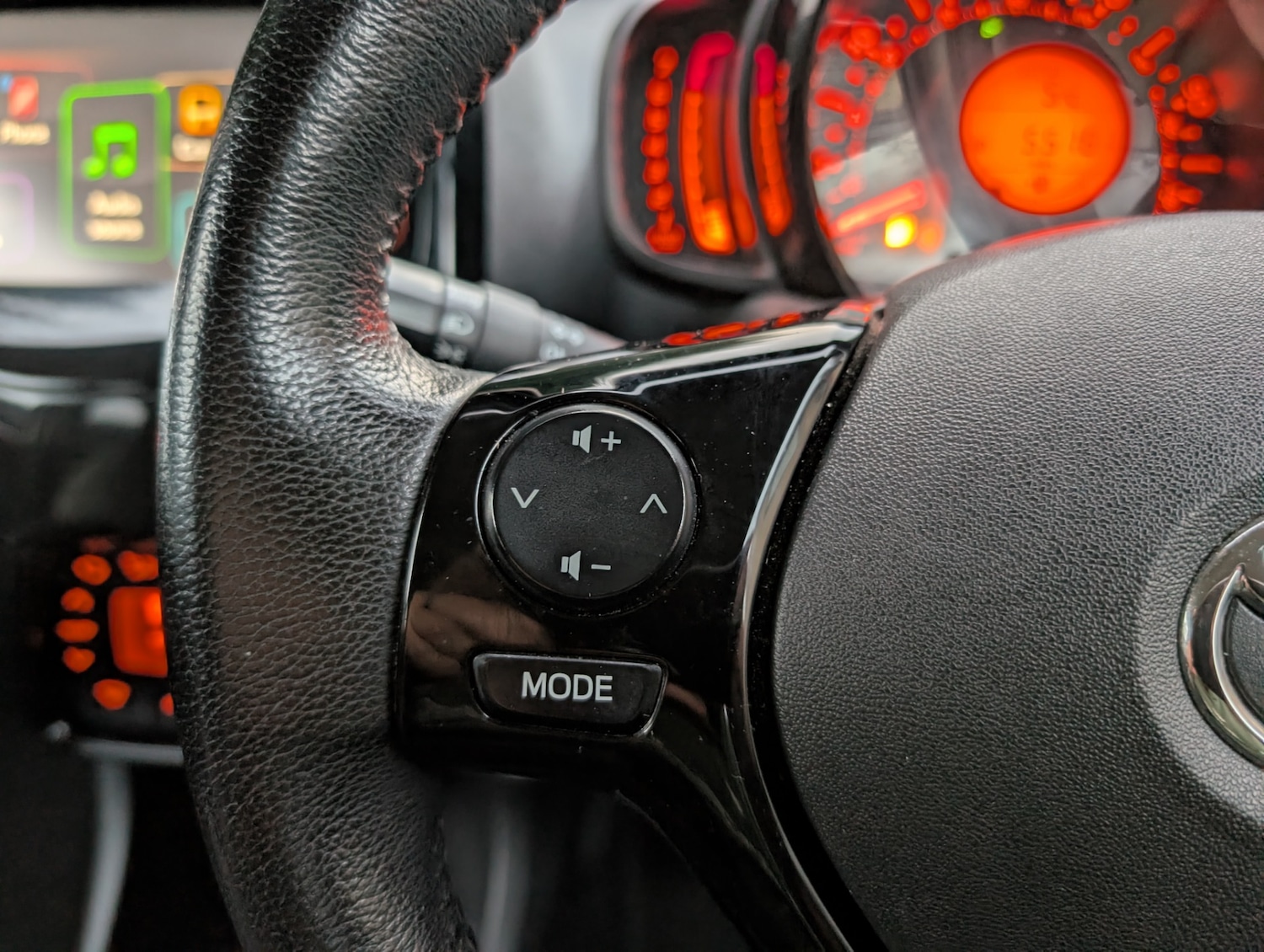 Used Toyota AYGO 2018 for sale - 76664600: Photo 24