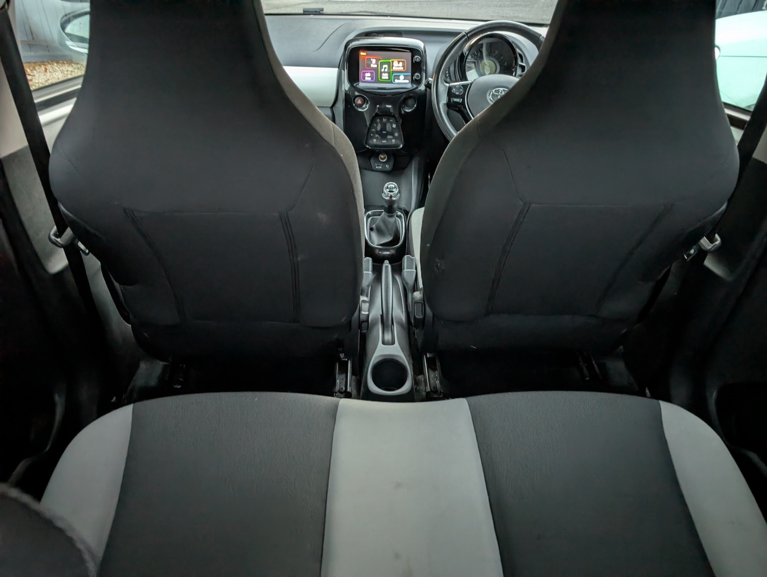 Used Toyota AYGO 2018 for sale - 76664600: Photo 29