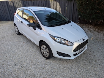 Used Ford Fiesta 2014 for sale - 76643781: Photo