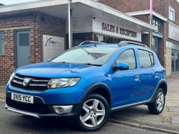 2015 (15) - 1.5 dCi Laureate Hatchback 5dr Diesel Manual Euro 5 (90 ps)