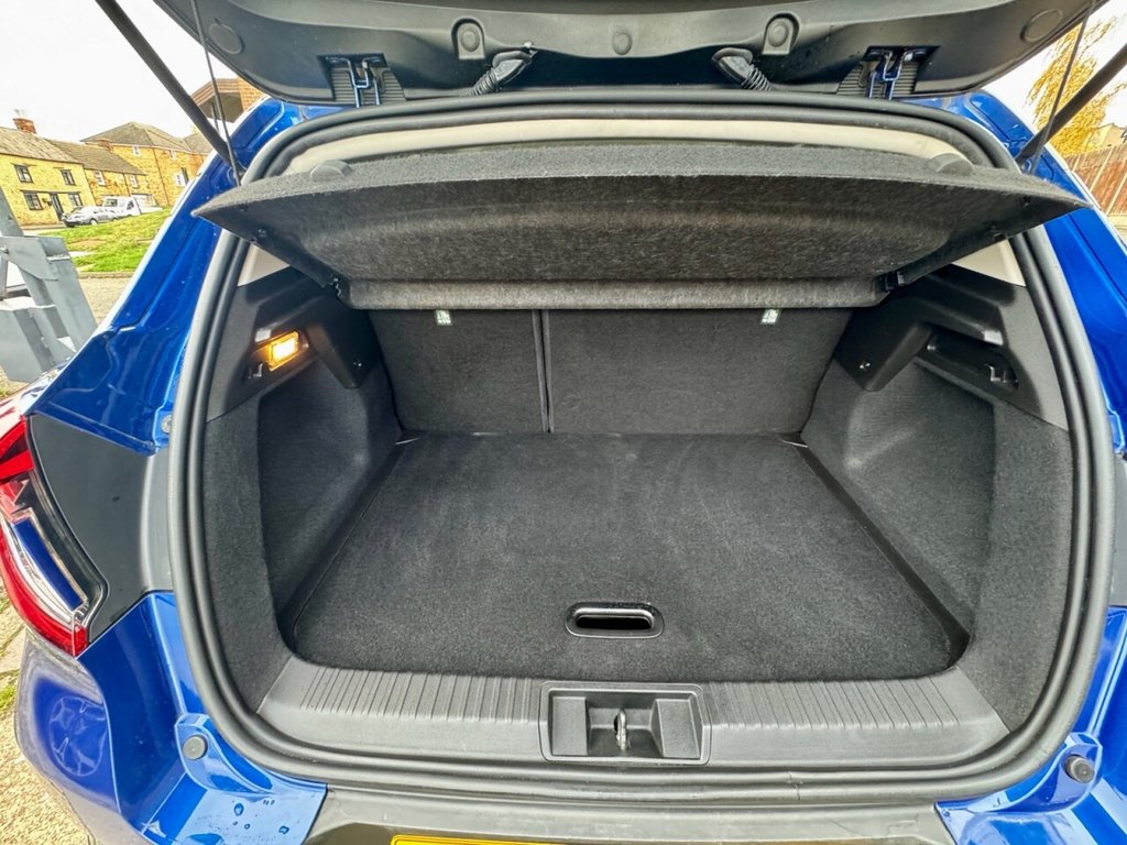 Used Renault Captur 2020 for sale - 76386213: Photo 31