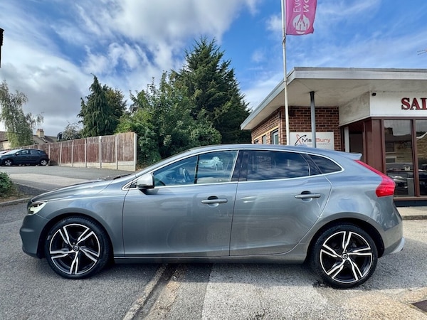 Used Volvo V40 2016 for sale - 75585075: Photo 10