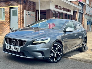 Used Volvo V40 2016 for sale - 75585075: Photo