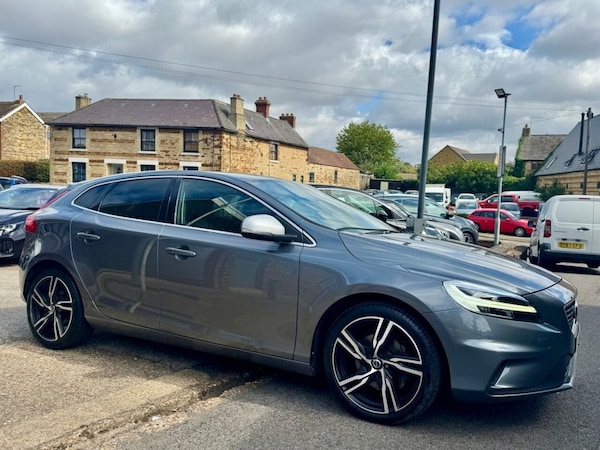 Used Volvo V40 2016 for sale - 75585075: Photo 5