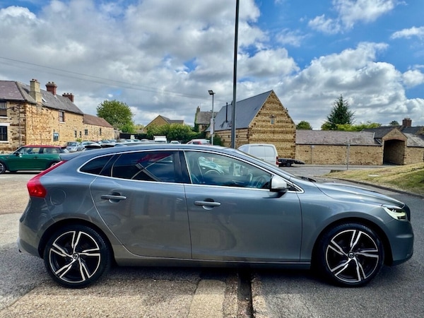 Used Volvo V40 2016 for sale - 75585075: Photo 6