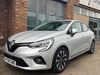 2019 (69) - 1.0 TCe 100 Iconic 5dr