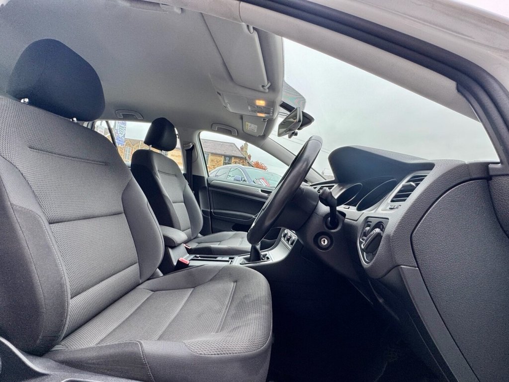 Used Volkswagen Golf 2016 for sale - 76267301: Photo 18