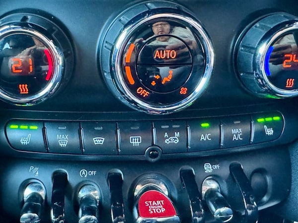 Used MINI Hatch 2015 for sale - 76162971: Photo 25