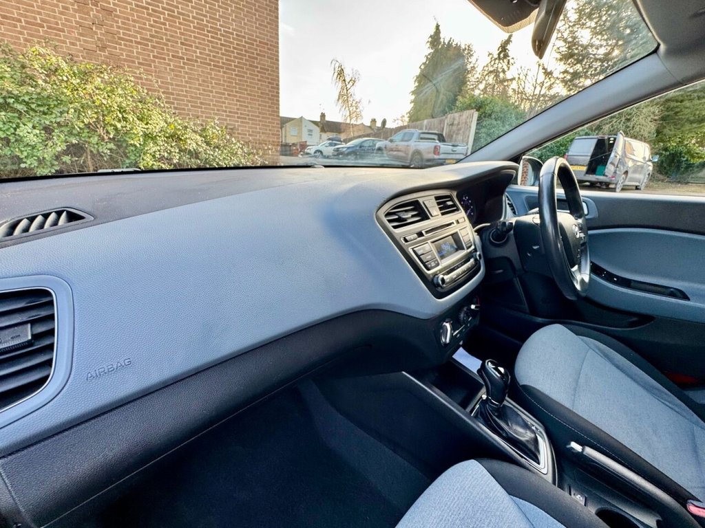 Used Hyundai i20 2016 for sale - 77667389: Photo 14