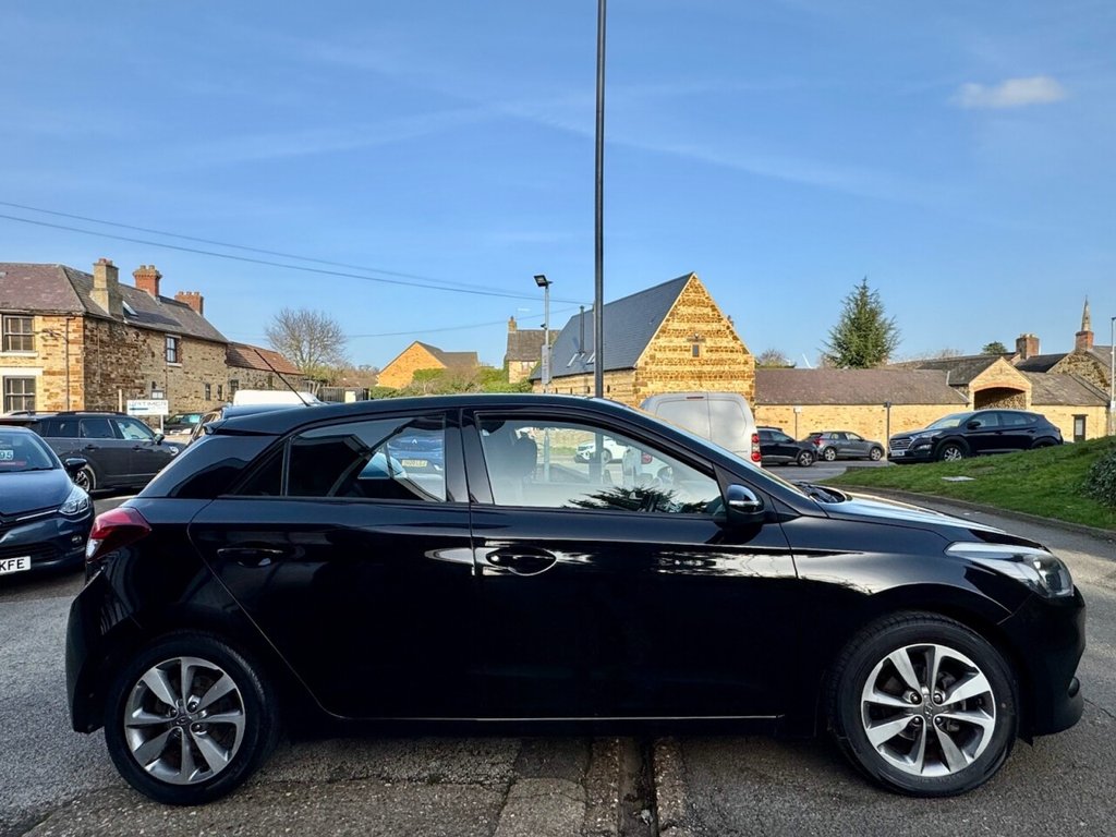 Used Hyundai i20 2016 for sale - 77667389: Photo 6