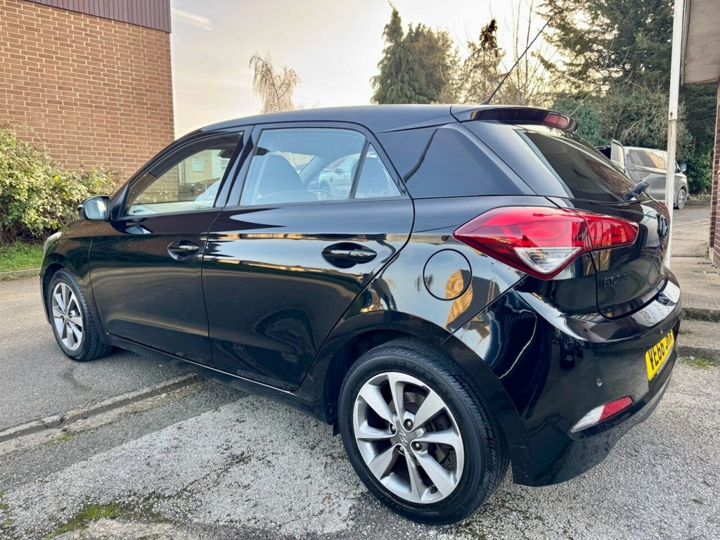 Used Hyundai i20 2016 for sale - 77667389: Photo 9