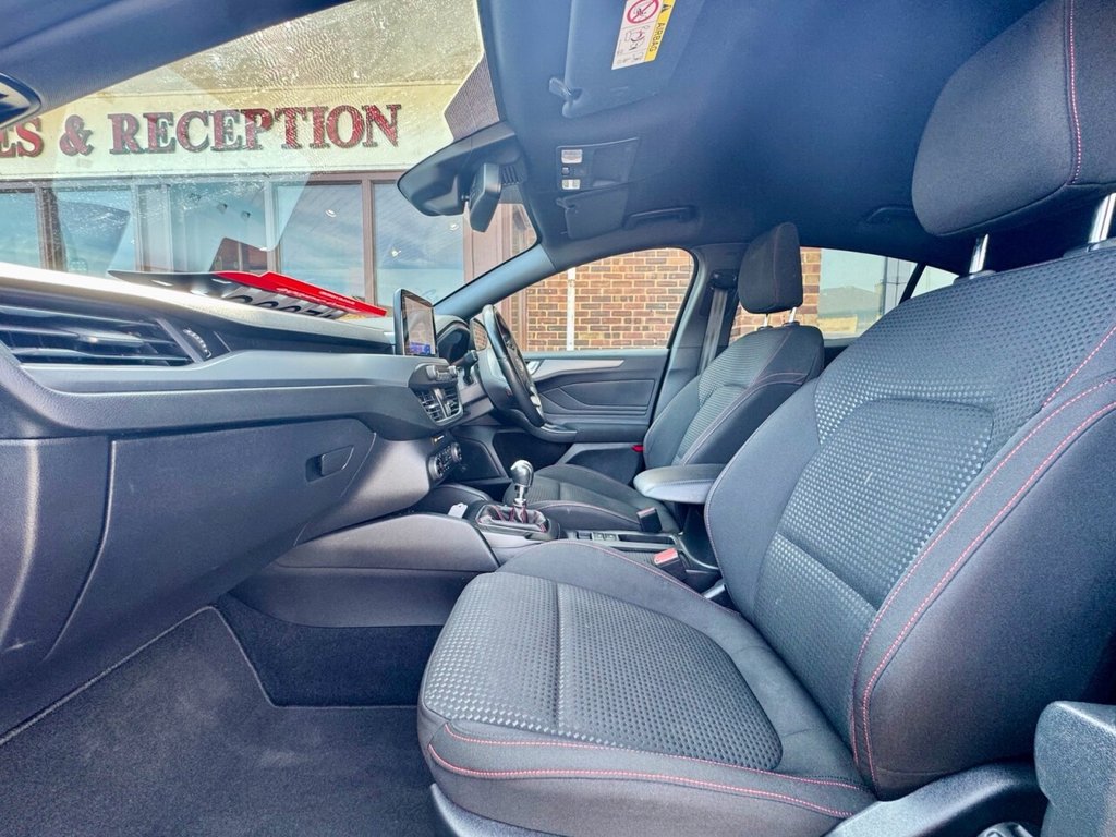 Used Ford Focus 2022 for sale - 75999021: Photo 13