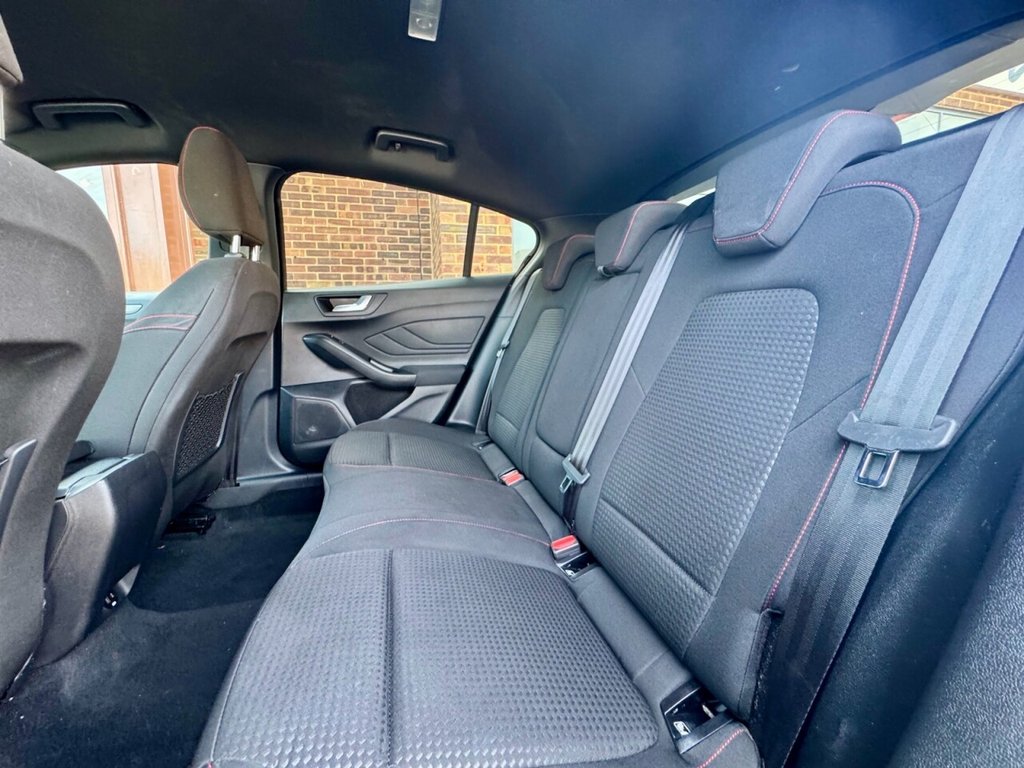 Used Ford Focus 2022 for sale - 75999021: Photo 16