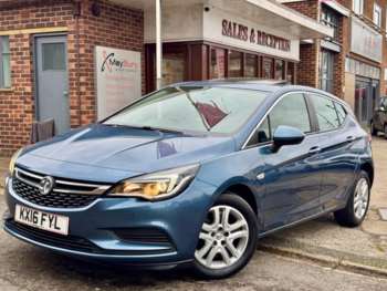 2016 (16) - 1.4i Turbo Tech Line Hatchback 5dr Petrol Manual Euro 6 (125 ps)