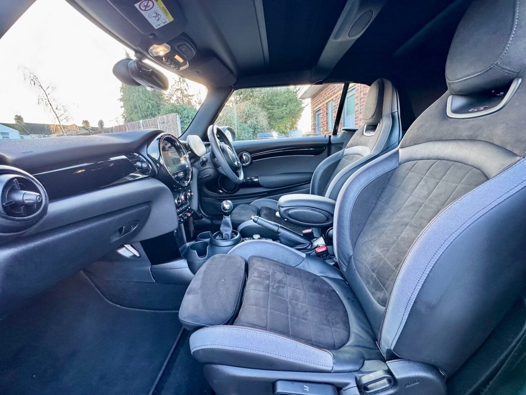 Used MINI Convertible 2022 for sale - 77356258: Photo 17