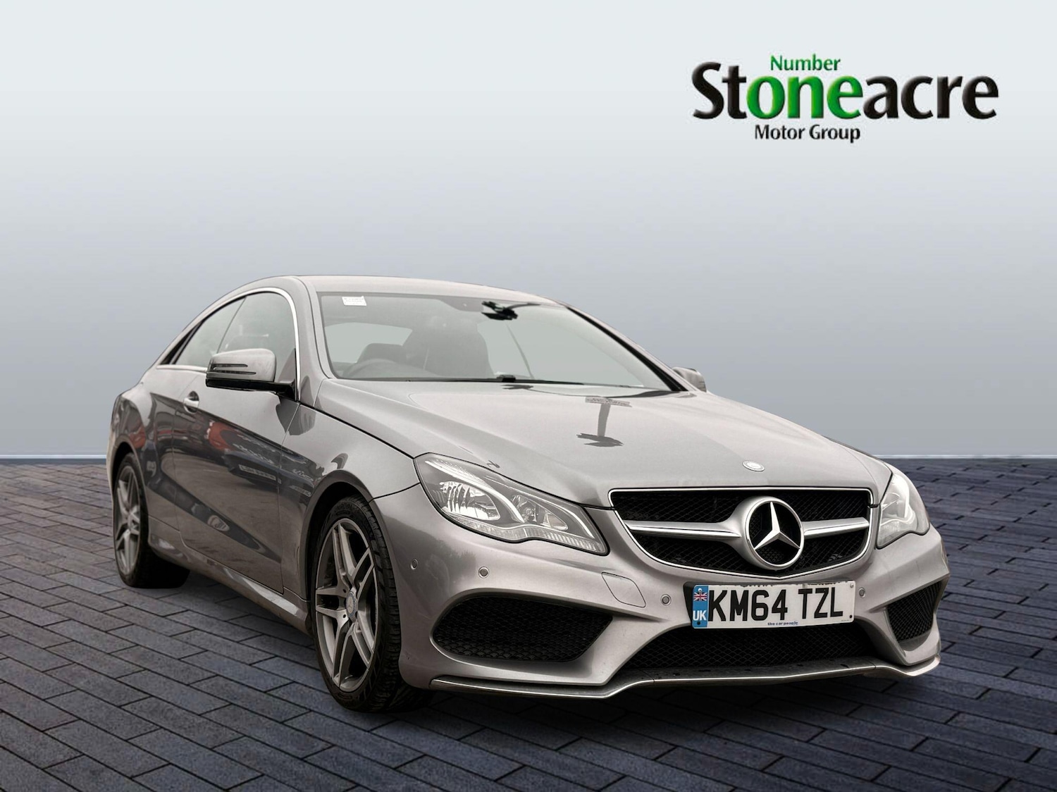 Used Mercedes-Benz E Class 2014 for sale - 76327238: Photo 1