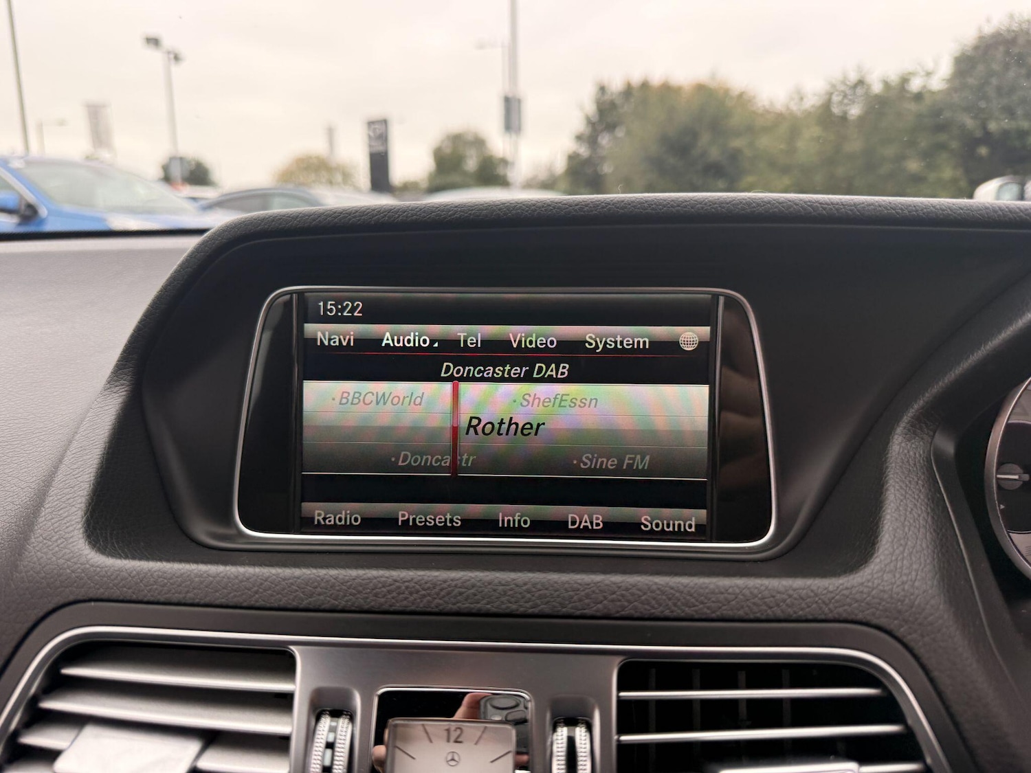 Used Mercedes-Benz E Class 2014 for sale - 76327238: Photo 20