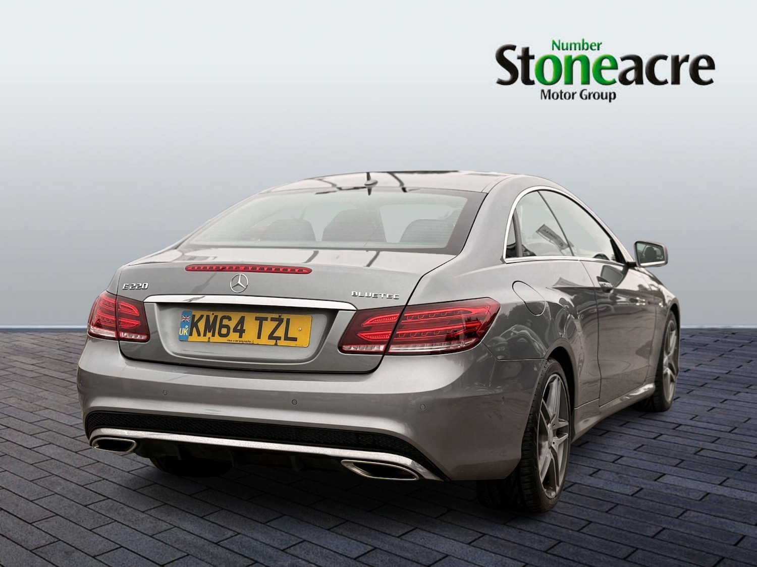 Used Mercedes-Benz E Class 2014 for sale - 76327238: Photo 8