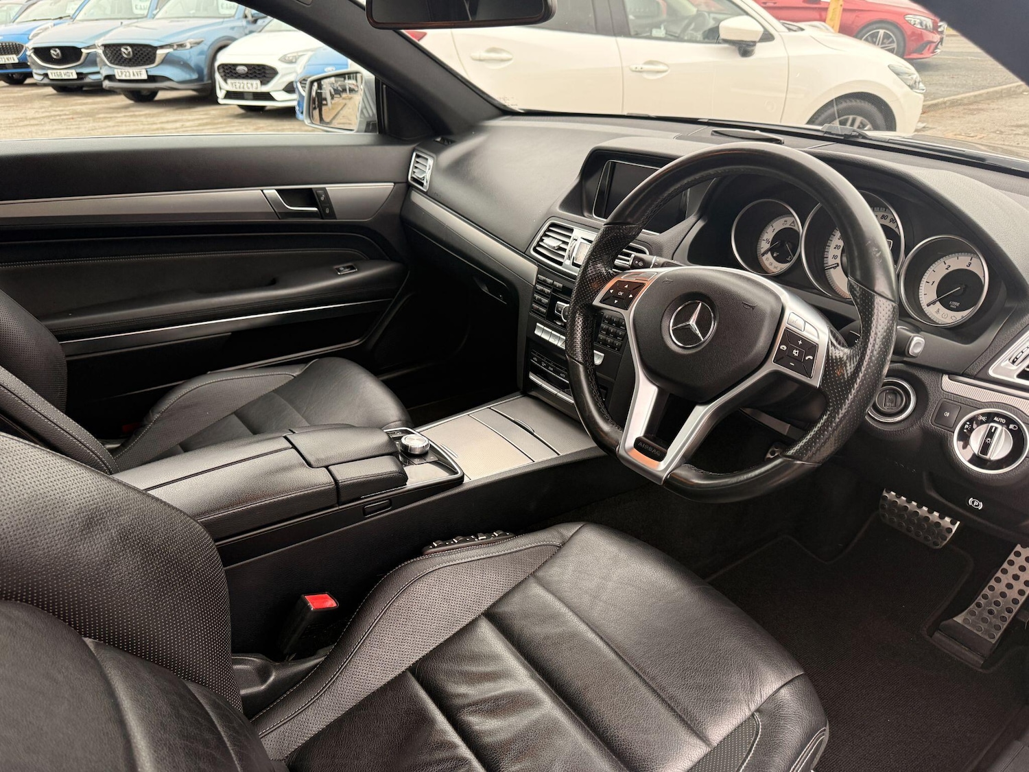 Used Mercedes-Benz E Class 2014 for sale - 76327238: Photo 9