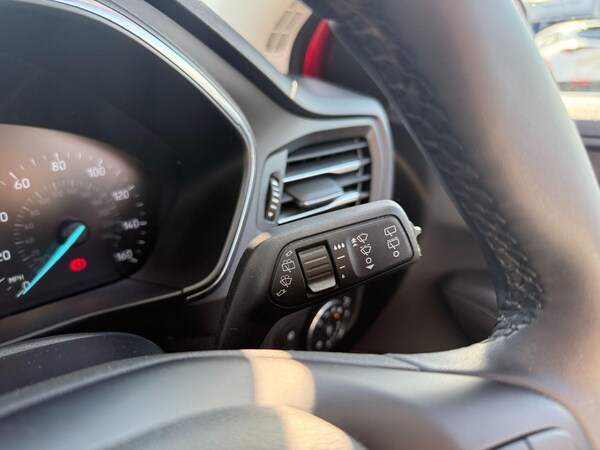 Used Ford Focus 2022 for sale - 76189760: Photo 14