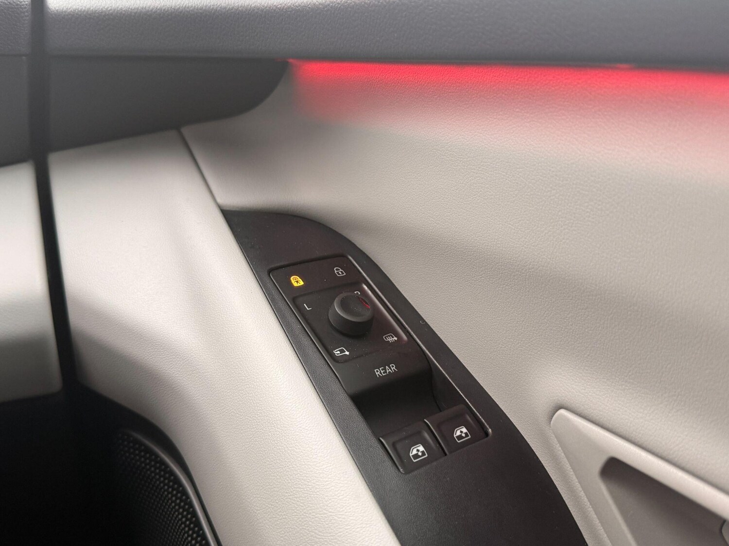 Used Ford Explorer 2025 for sale - 77710229: Photo 14