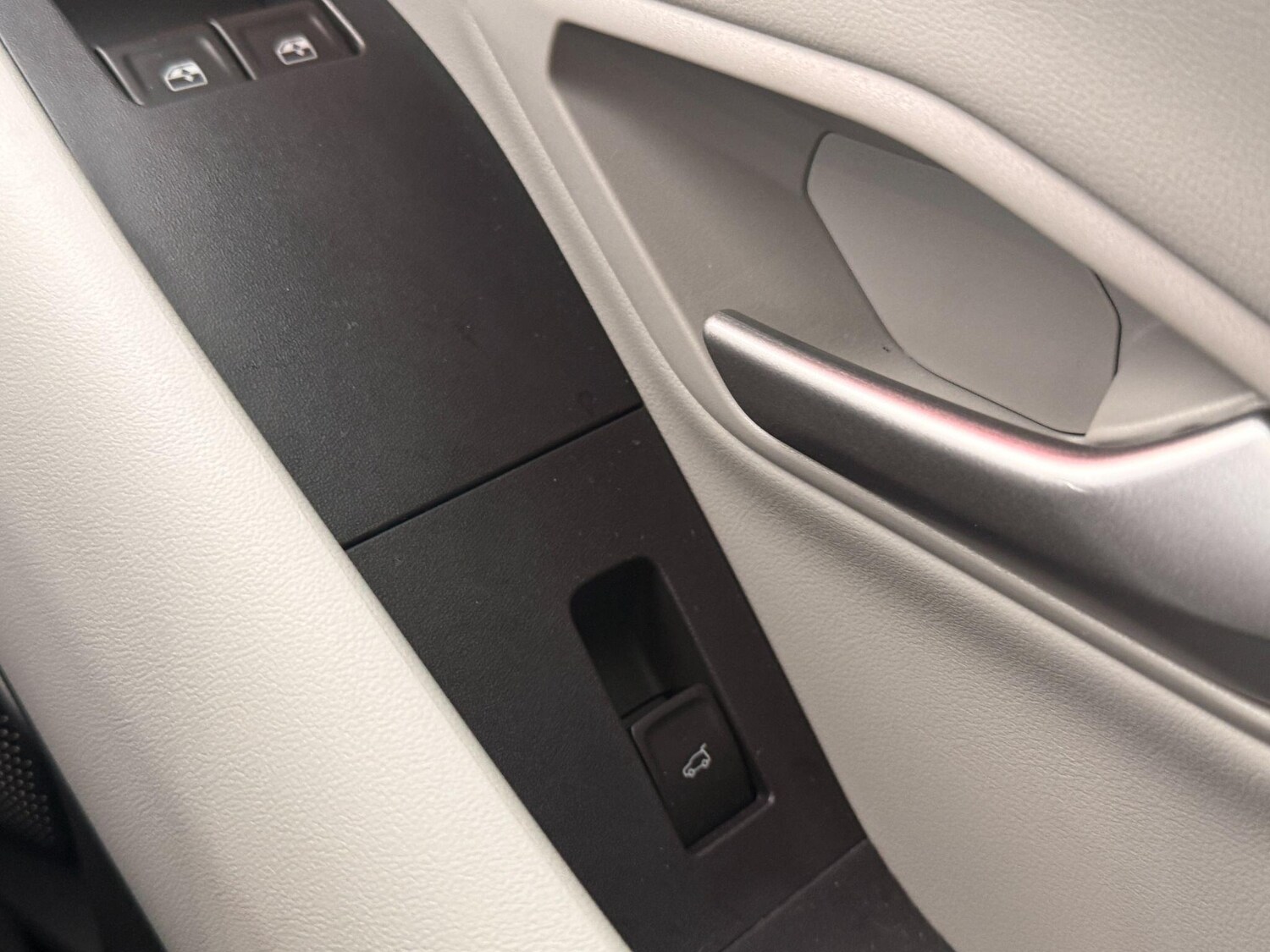 Used Ford Explorer 2025 for sale - 77710229: Photo 20