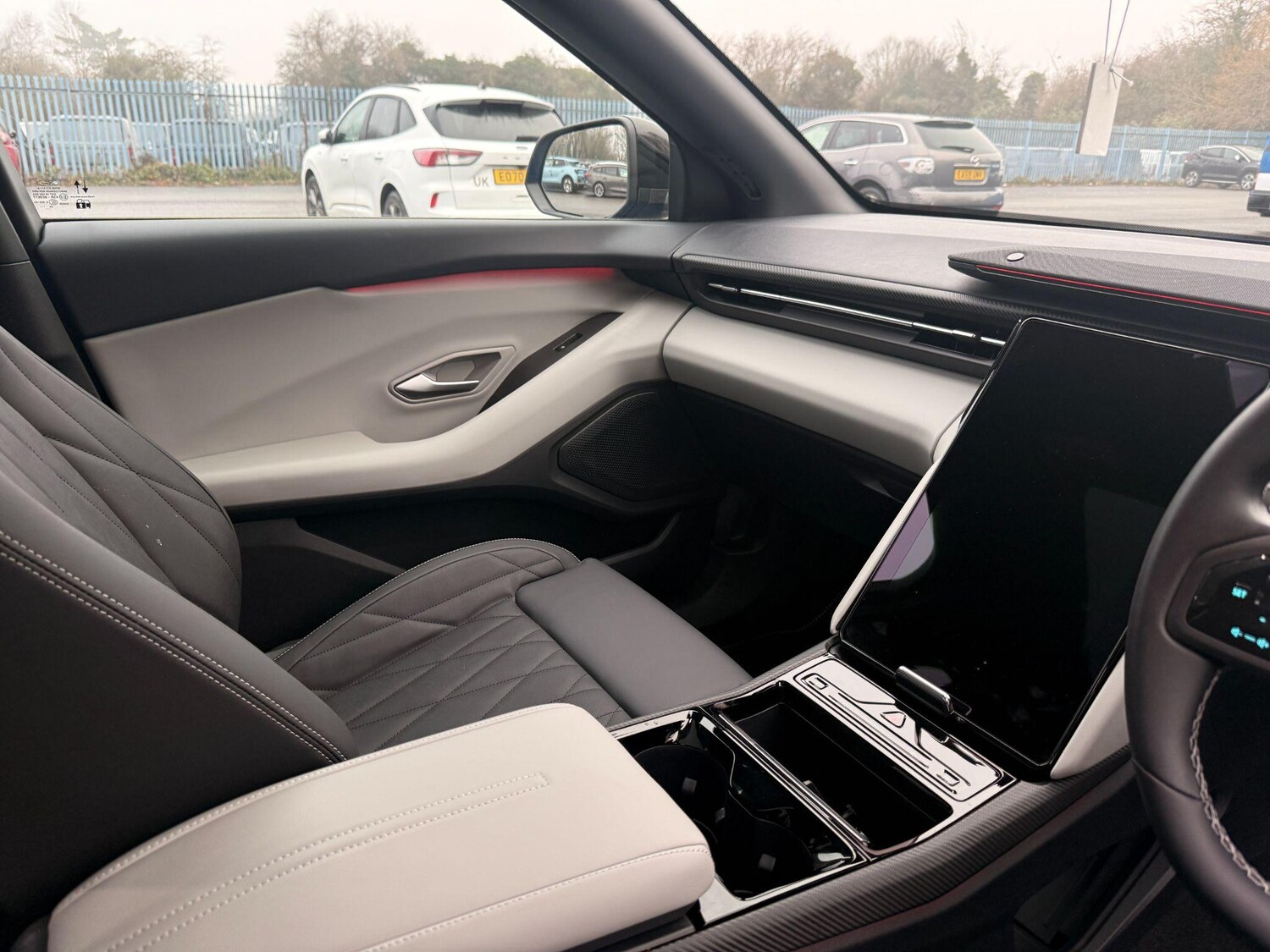 Used Ford Explorer 2025 for sale - 77710229: Photo 35