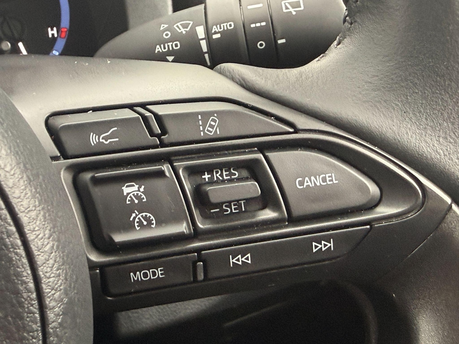 Used Toyota Yaris Cross 2023 for sale - 77091384: Photo 14