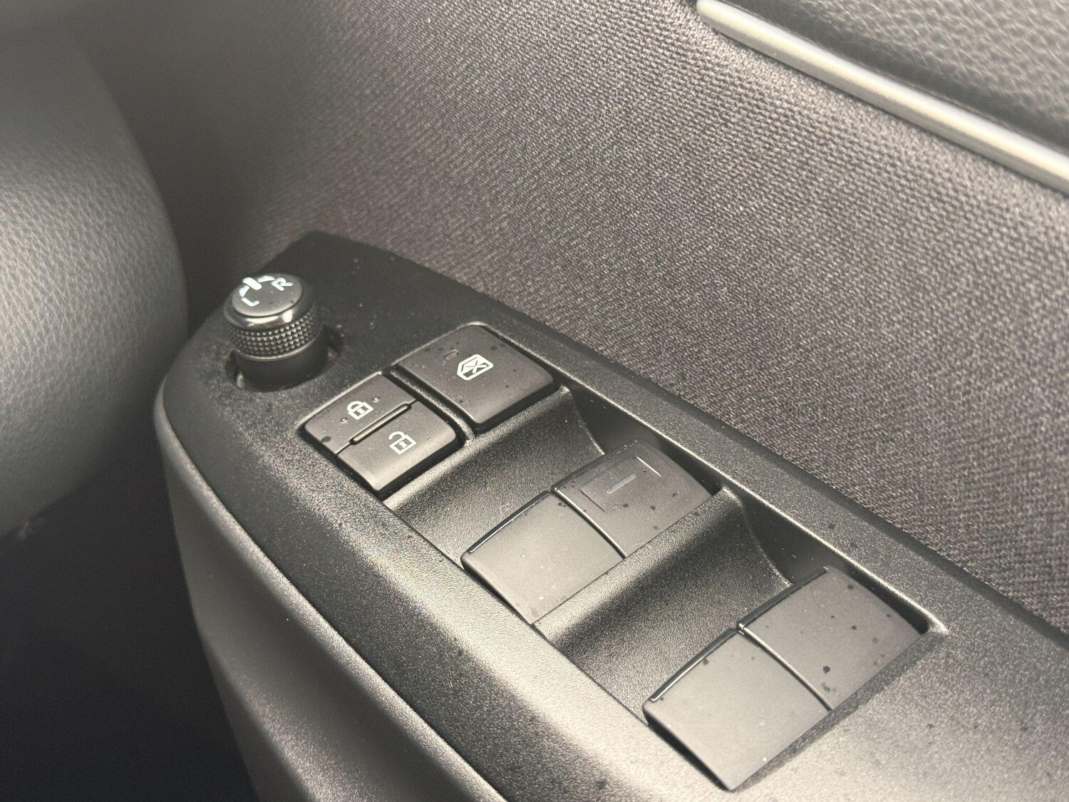 Used Toyota Yaris Cross 2023 for sale - 77091384: Photo 27