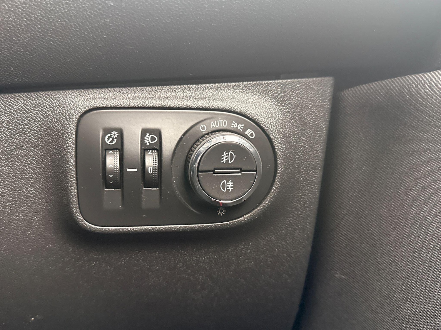 Used Vauxhall Corsa 2016 for sale - 78100342: Photo 17