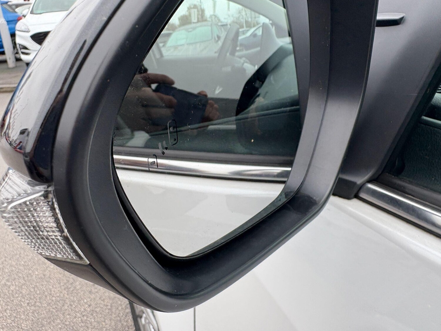 Used Mazda Mazda2 HYBRID 2023 for sale - 76689973: Photo 22