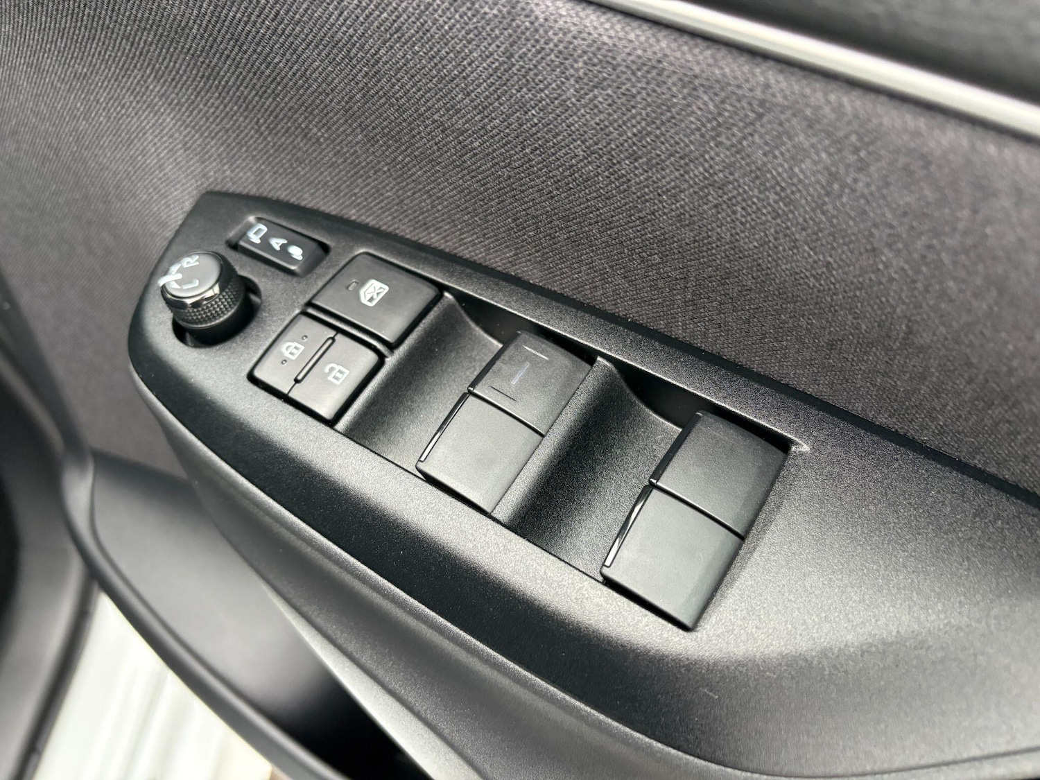 Used Mazda Mazda2 HYBRID 2023 for sale - 76689973: Photo 30