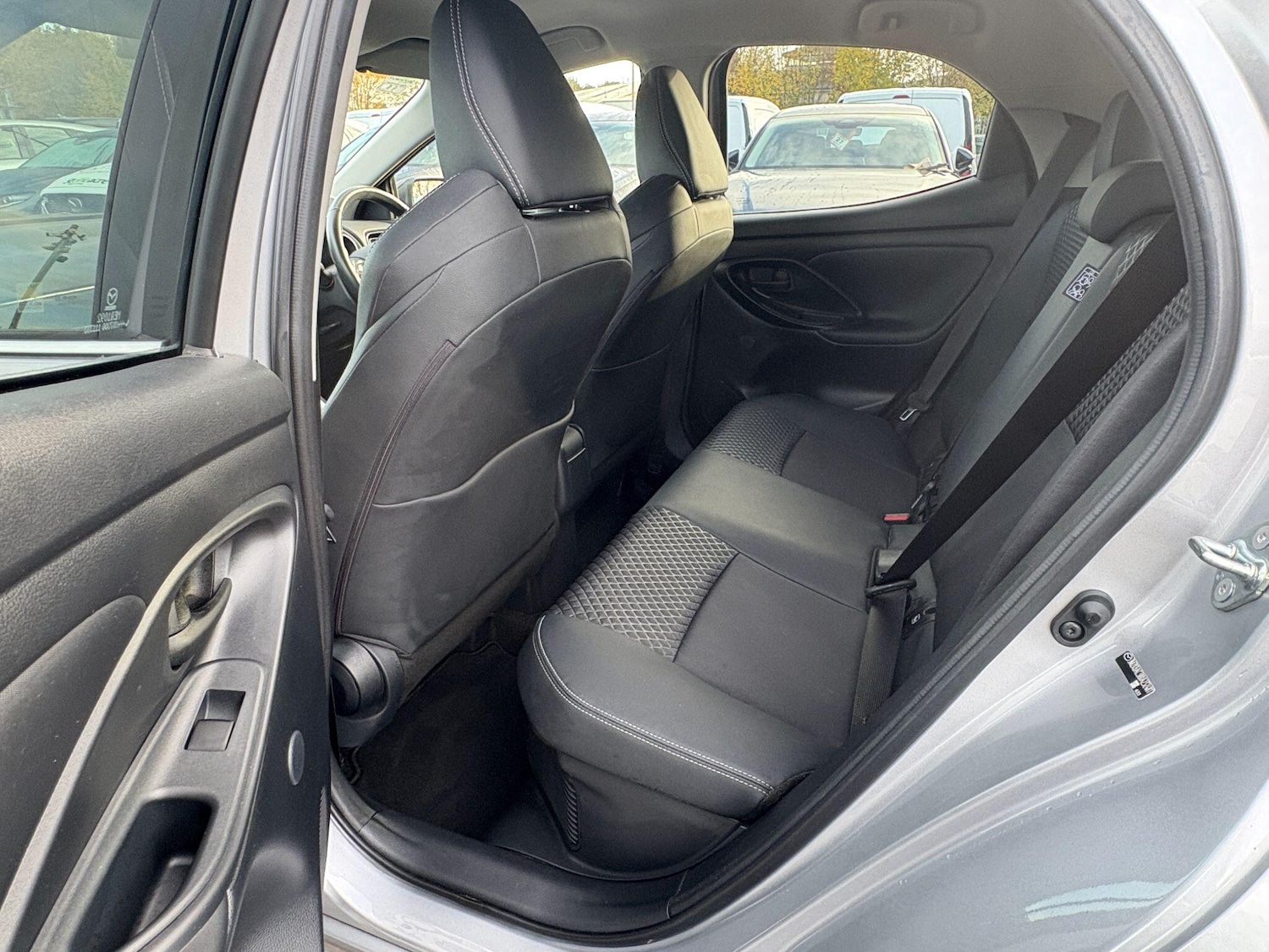 Used Mazda Mazda2 HYBRID 2022 for sale - 76865579: Photo 13