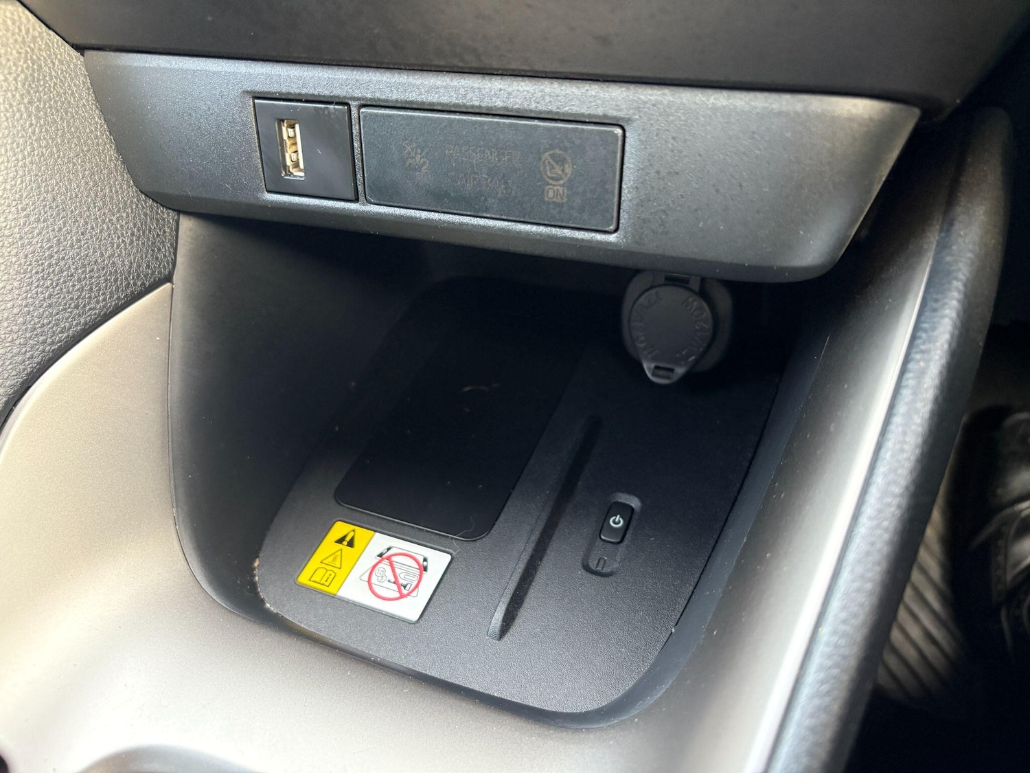 Used Mazda Mazda2 HYBRID 2022 for sale - 76865579: Photo 20