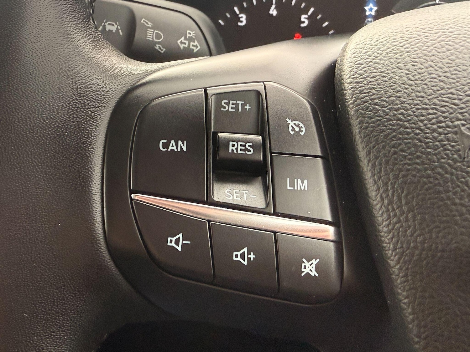 Used Ford Focus 2023 for sale - 77191413: Photo 17