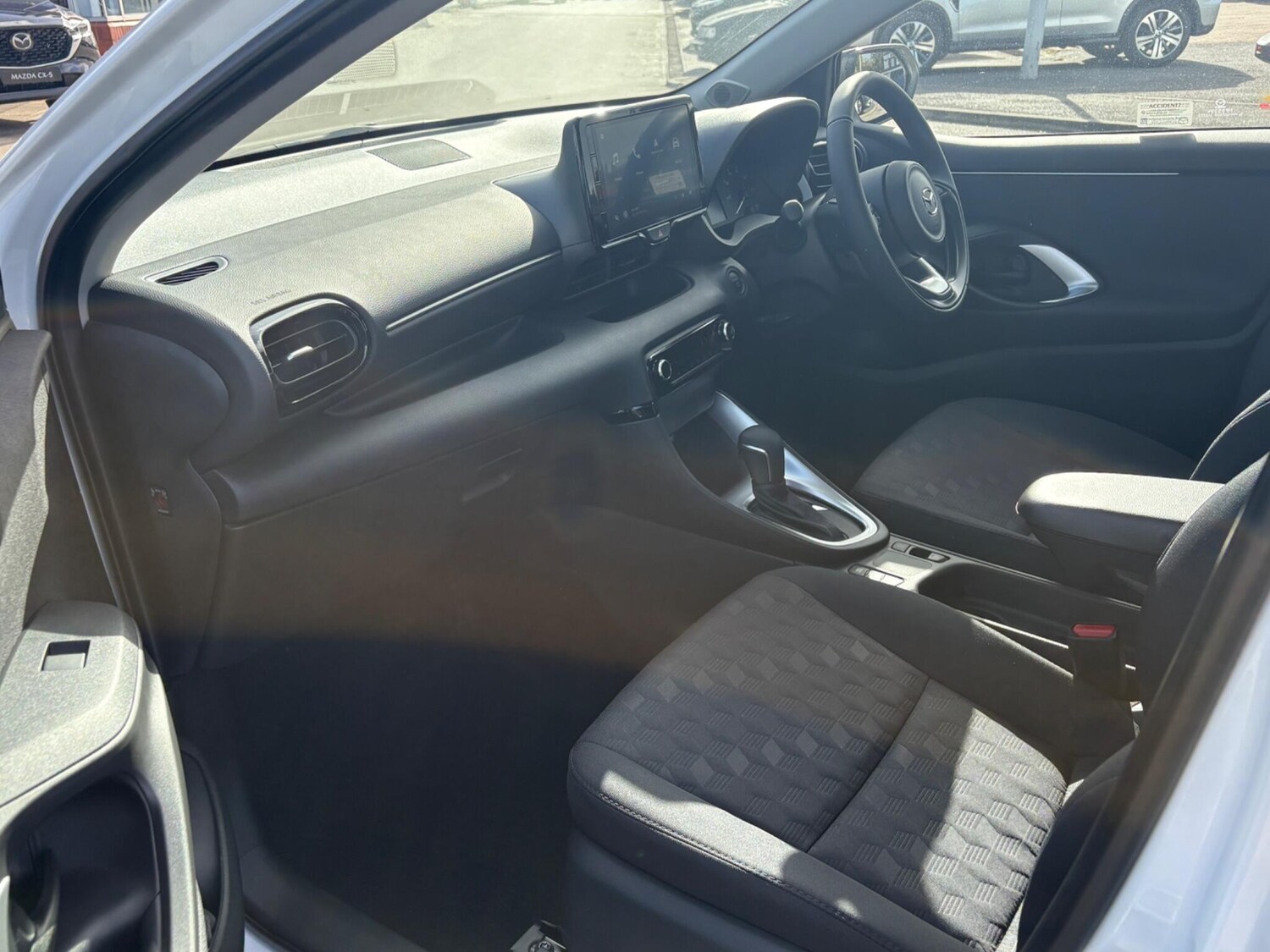 Used Mazda Mazda2 HYBRID 2025 for sale - 76152946: Photo 10