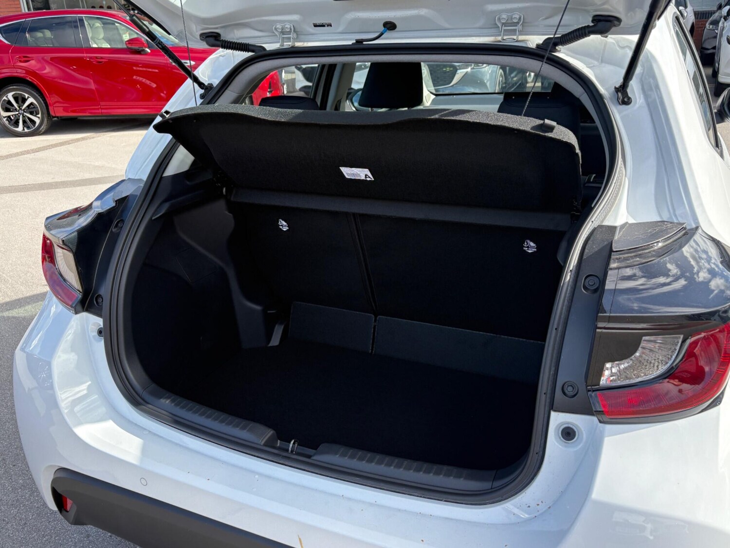 Used Mazda Mazda2 HYBRID 2025 for sale - 76152946: Photo 12