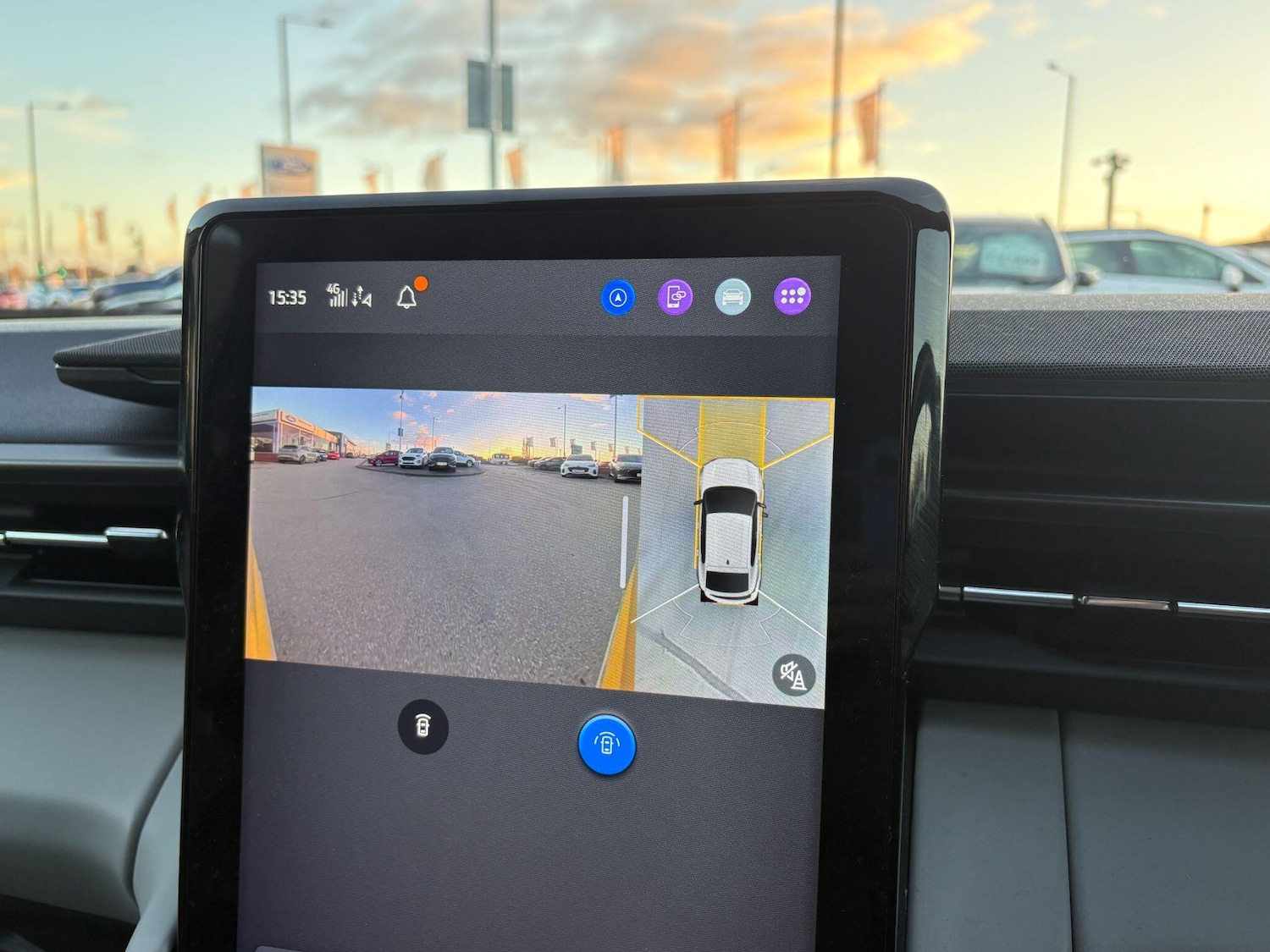 Used Ford Capri 2024 for sale - 76743031: Photo 12