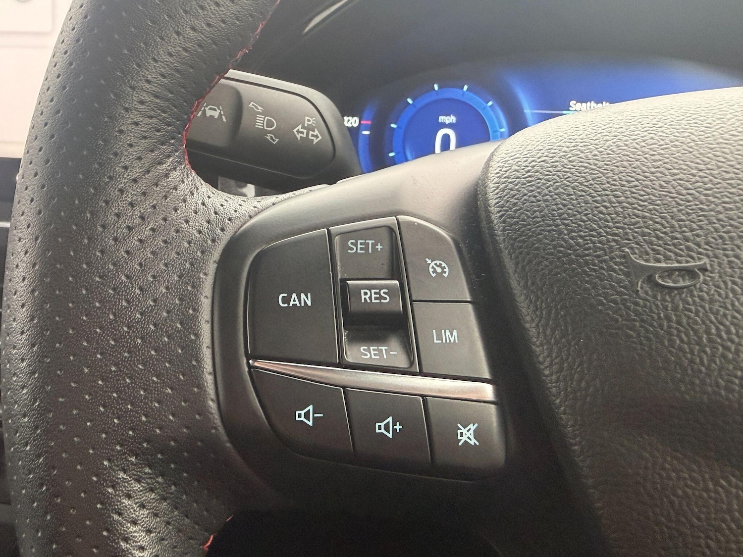 Used Ford Focus 2023 for sale - 77073902: Photo 14