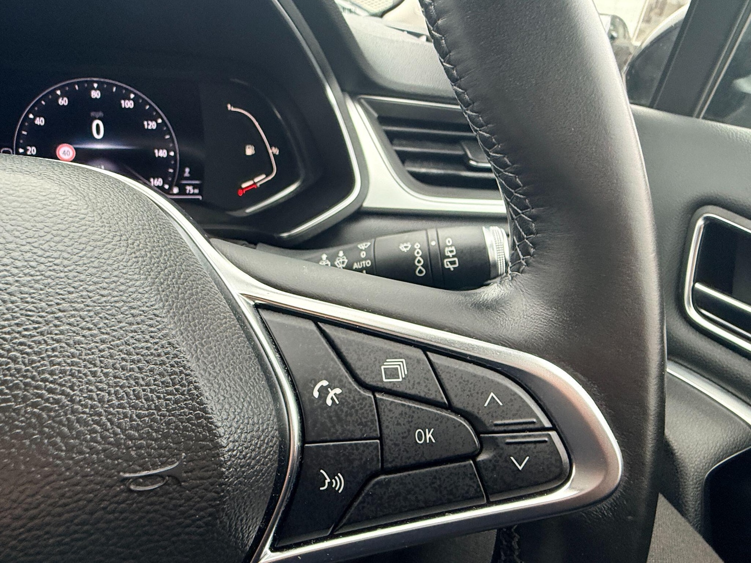 Used Renault Captur 2020 for sale - 78073030: Photo 14