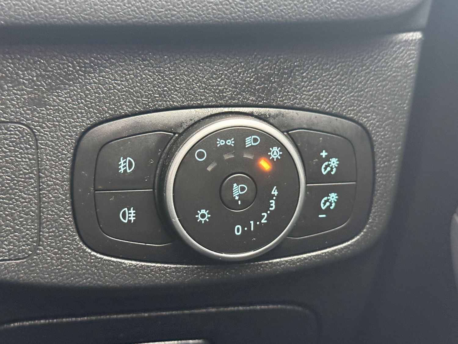 Used Ford Focus for sale - 76484321: Photo 14