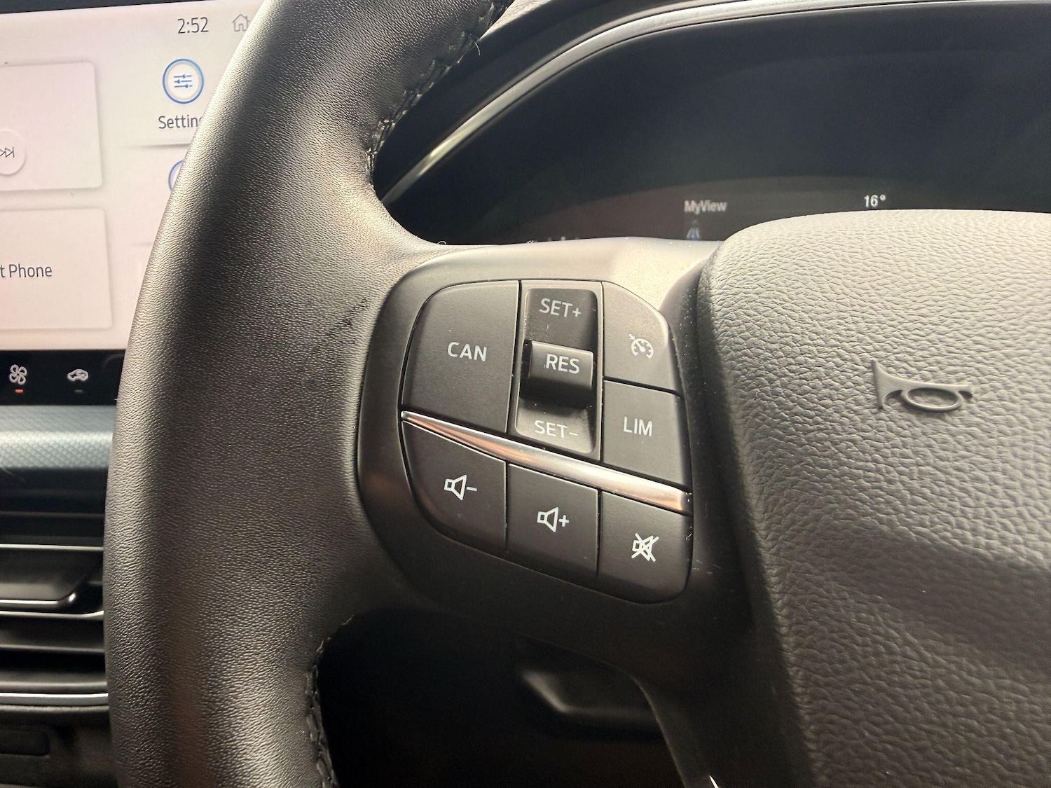 Used Ford Focus 2023 for sale - 76742910: Photo 12