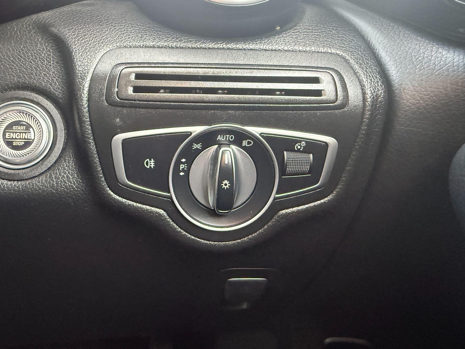 Used Mercedes-Benz GLC 2020 for sale - 77330979: Photo 14