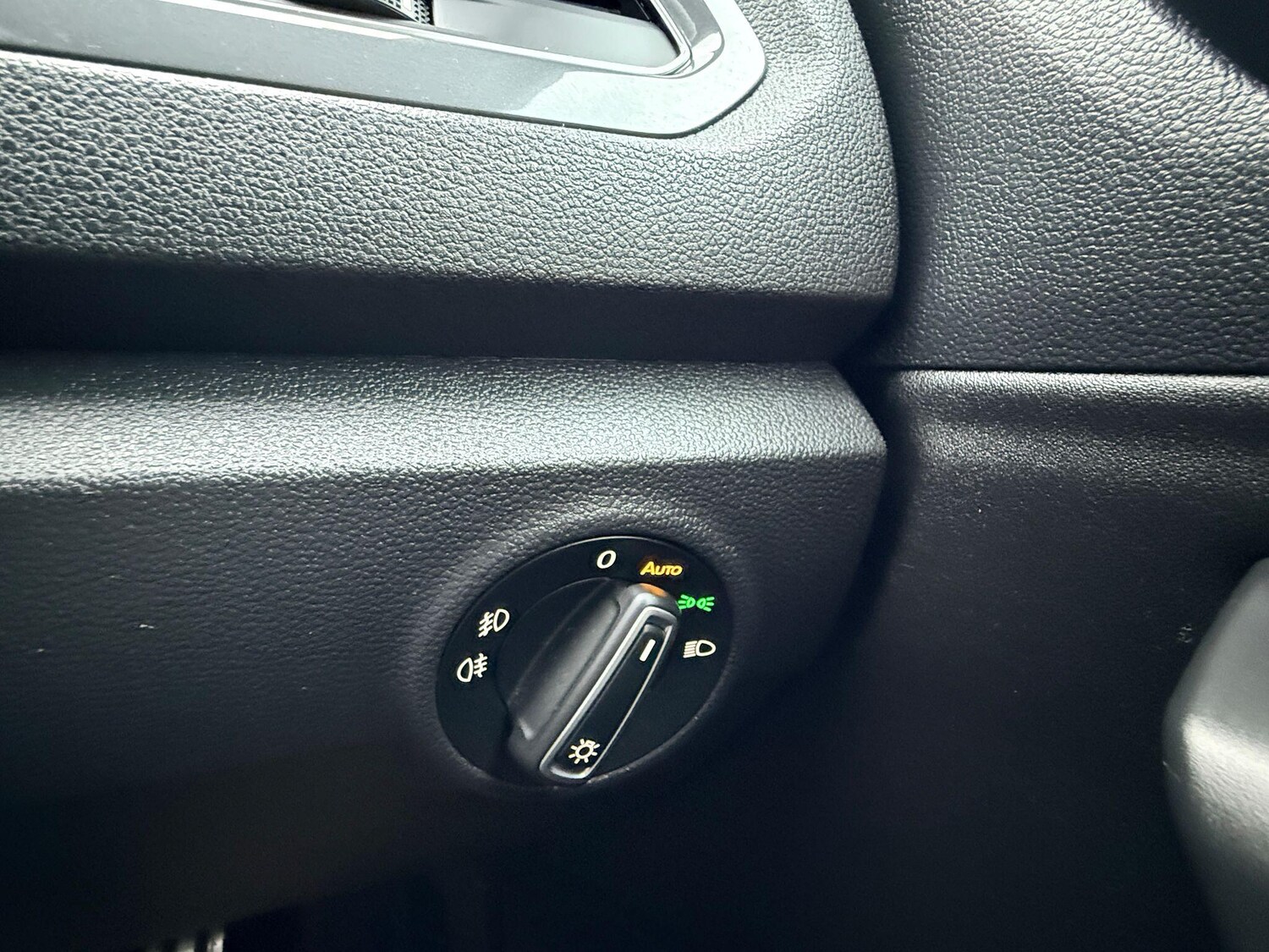 Used Volkswagen T-Roc 2021 for sale - 77537227: Photo 15